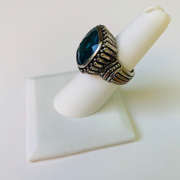 AQUAMARINE GEMSTONE RING - Picture 4 of 5